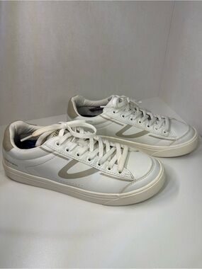 Tretorn White & Beige Minimalist Sneakers Women’s Size 9